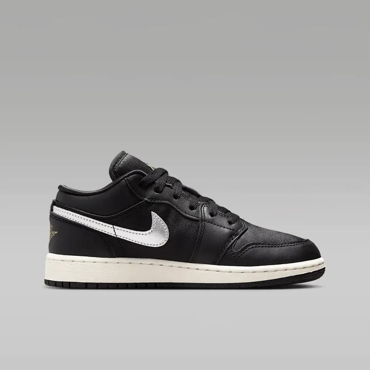 Air Jordan 1 Low SE GS - Preto/Branco