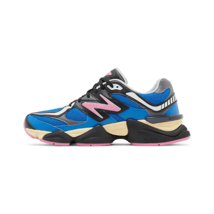 New Balance 9060 – Azul/Orosa Real
