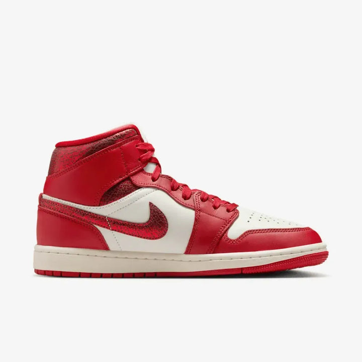 Air Jordan 1 Mid SE - Branco/Vermelho