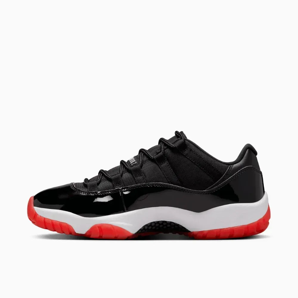 Air Jordan 11 Low - Preto/Vermelho