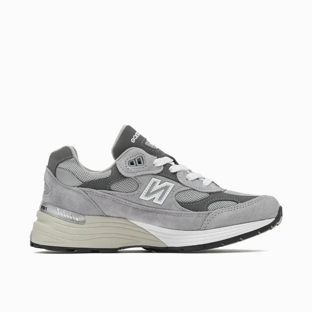 New Balance 992 MiUSA – Cinza/Prata Metálico