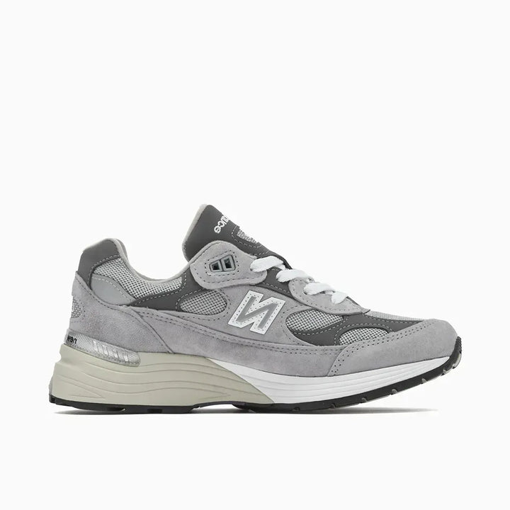 New Balance 992 MiUSA – Cinza/Prata Metálico