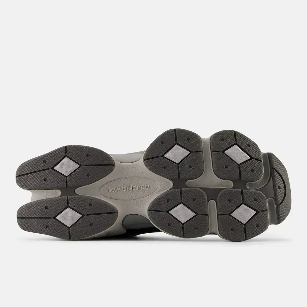 New Balance 9060 – Preto/Cinza Escuro