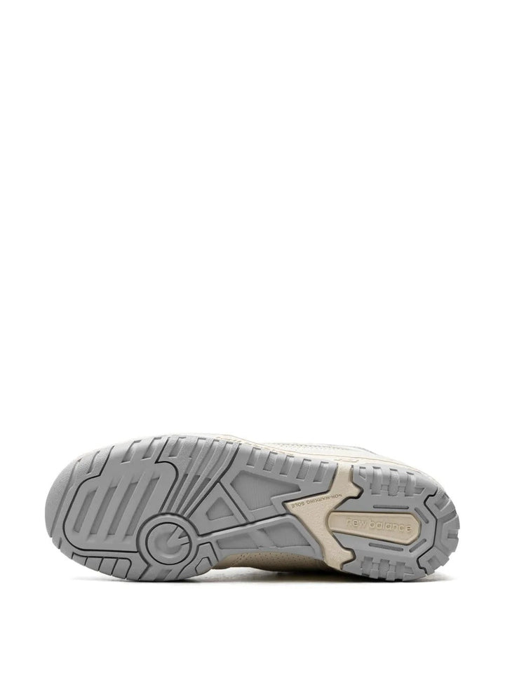New Balance 550 - Creme/Bege Claro