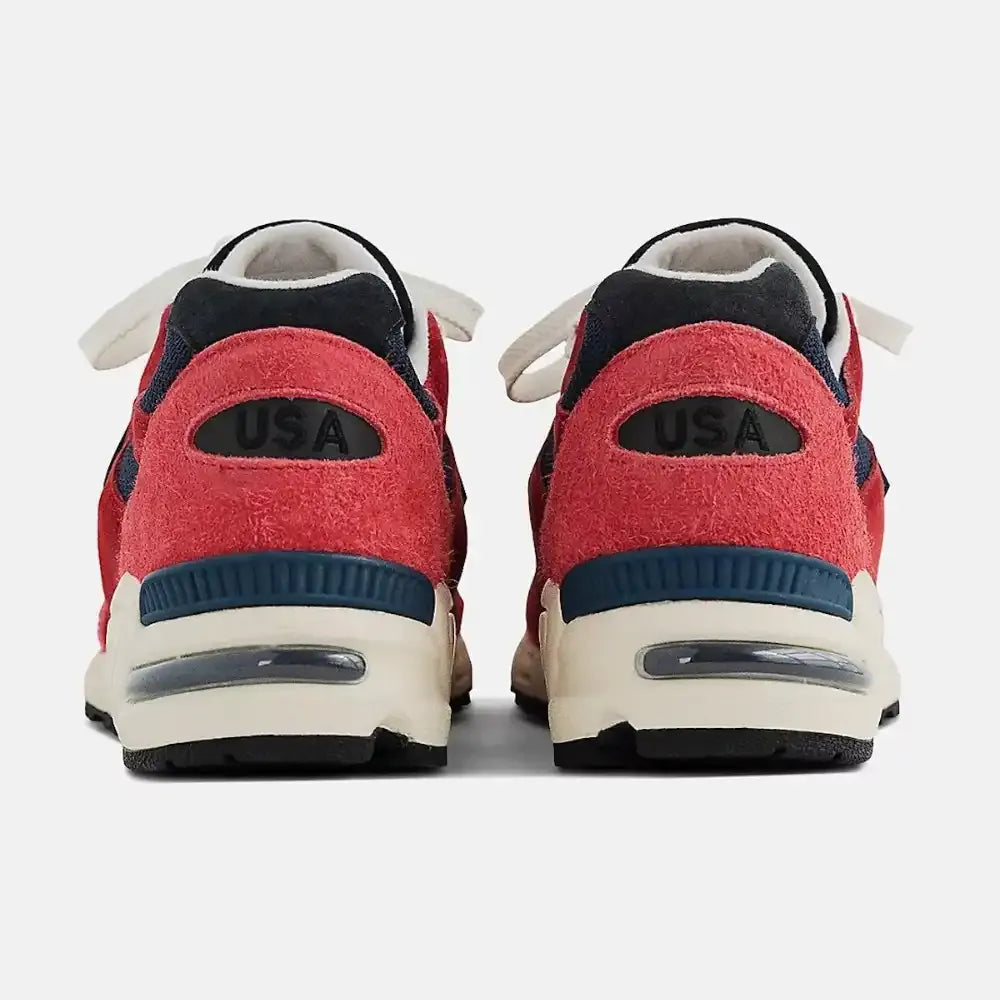 New Balance 990v2 - Vermelho/Preto/Bege