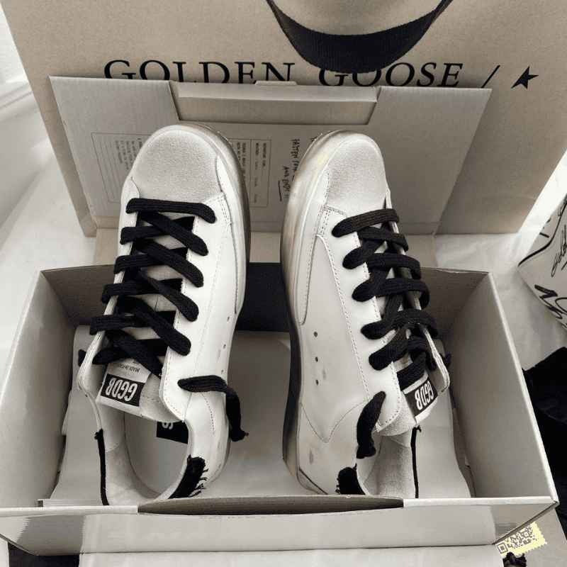 Golden Goose Super-Star – Branco com Estrela Preta