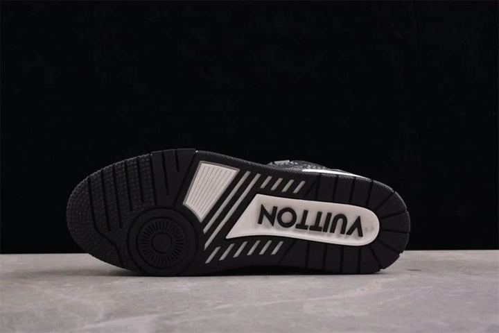 Louis Vuitton LV Trainer – Preto Damier 3D Denim