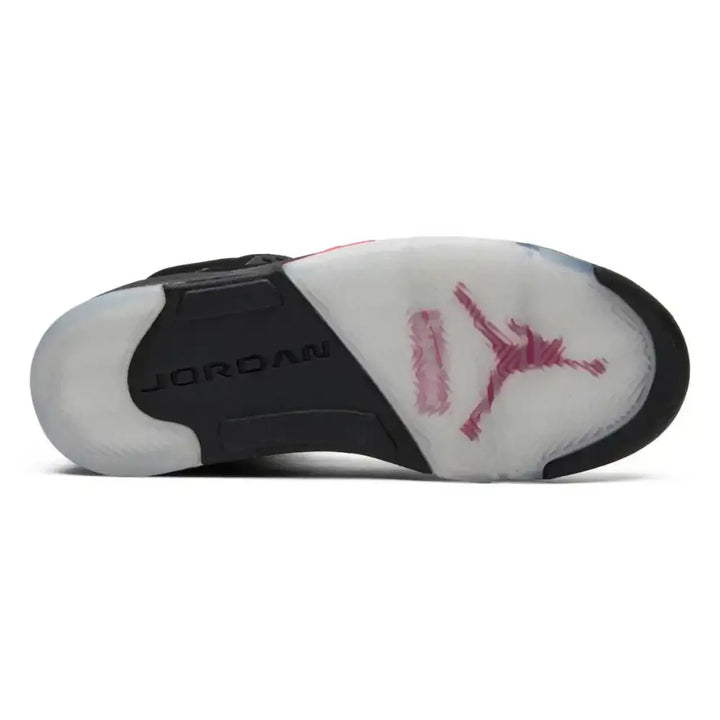 Supreme x Air Jordan 5 Retro - Preto