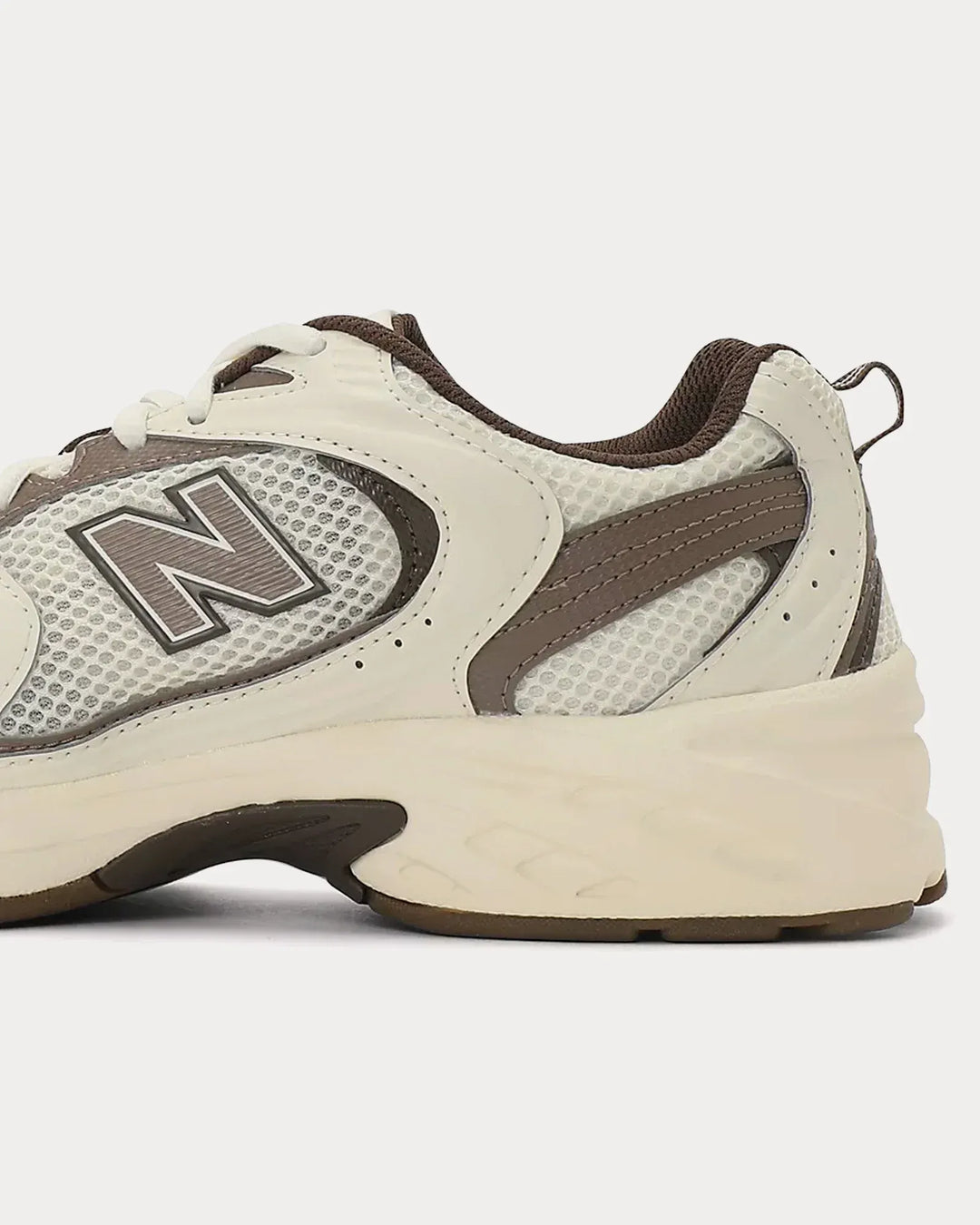 New Balance 530 - Creme/Marrom