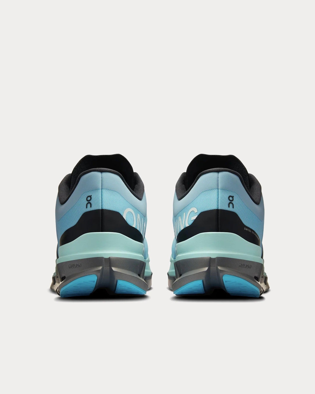 On Running Cloudflow 5 – Ártico/Azul claro