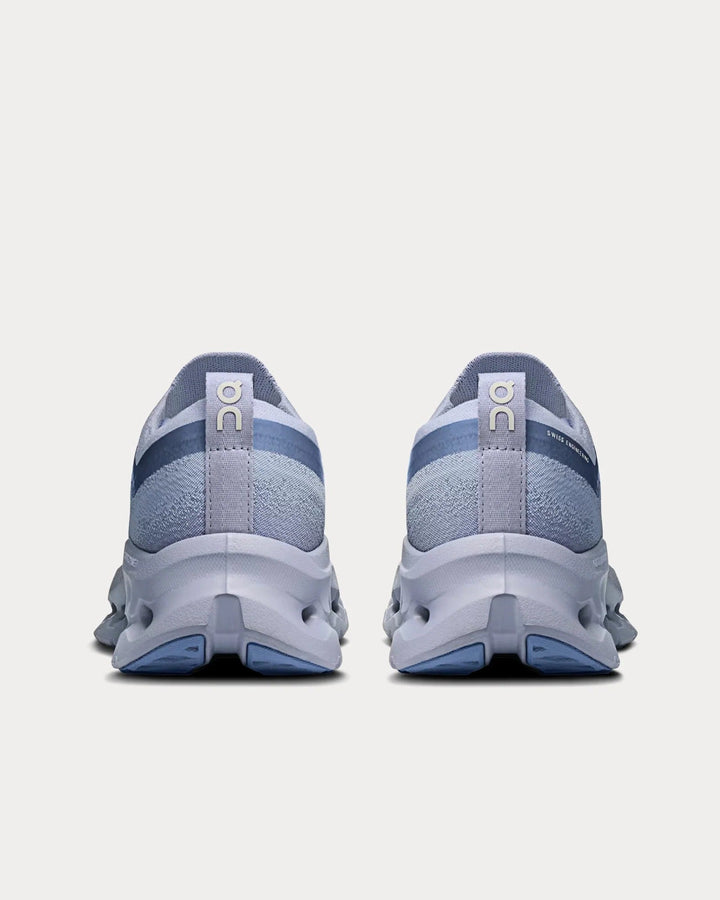 On Running Cloudtilt Moon – Azul Névoa