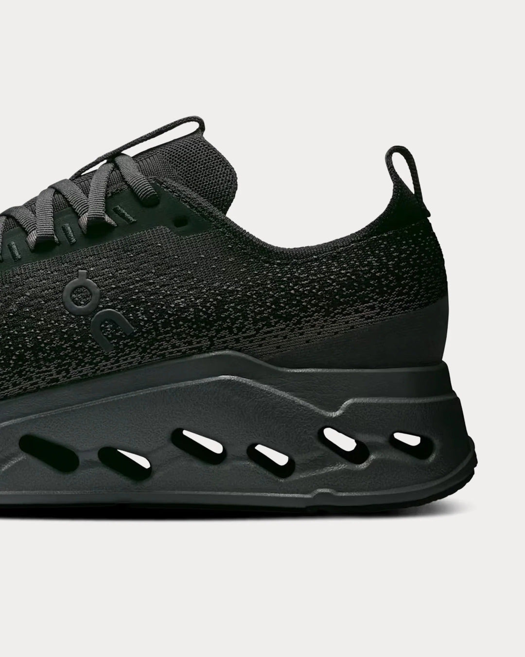 On Running Cloudsurfer Max – Preto/Eclipse