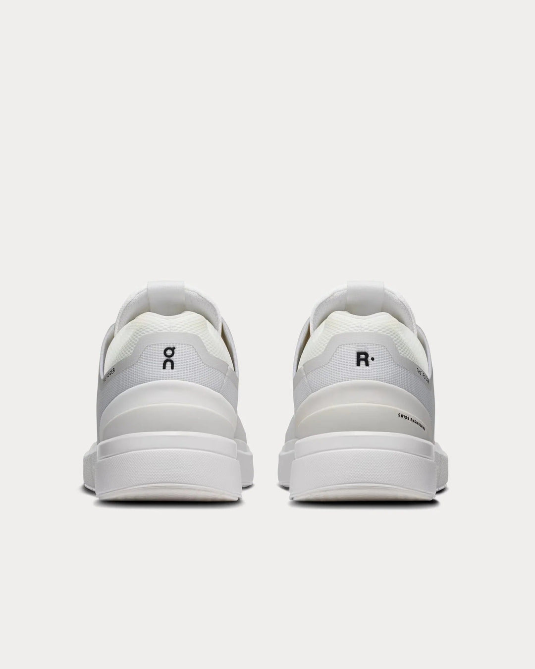 On Running The Roger Spin – Branco/Preto