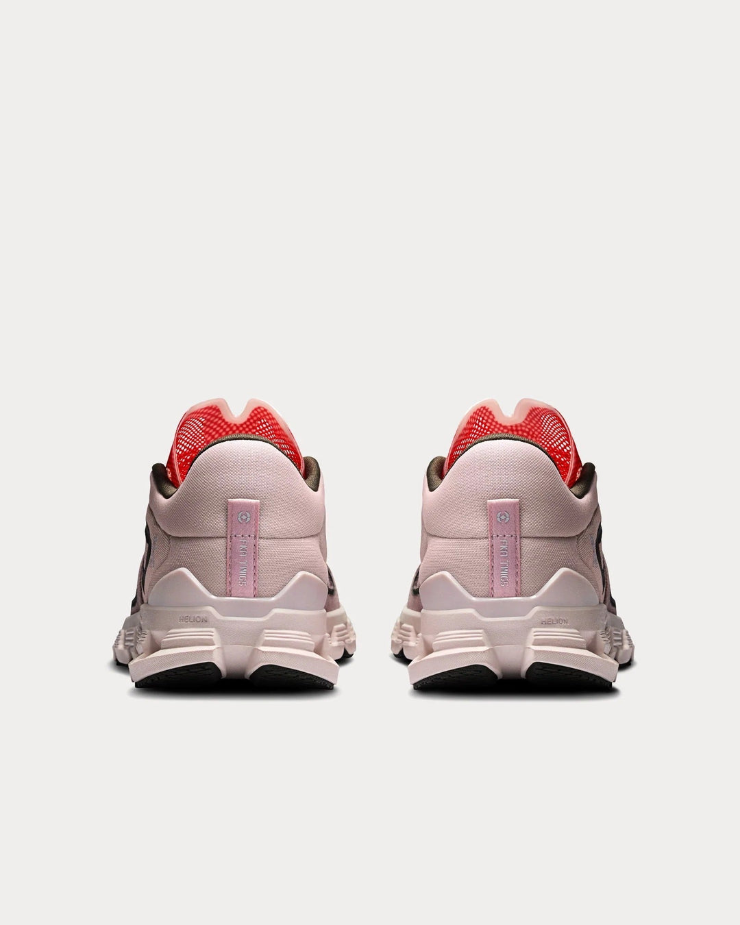 On Running x FKA Twigs Cloud X – Lírio