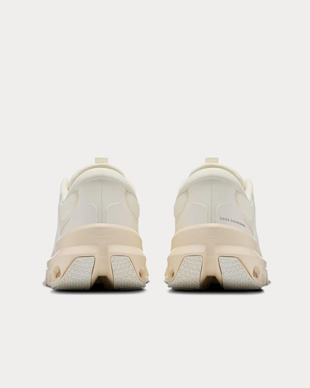 On Running x Loewe Cloudventure 2.0 – Casca de Ovo