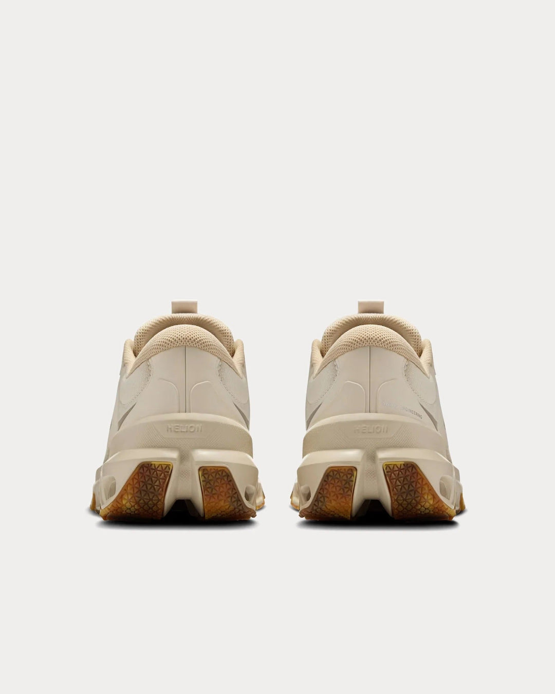 On Running x Loewe Cloudtilt 2.0 – Areia