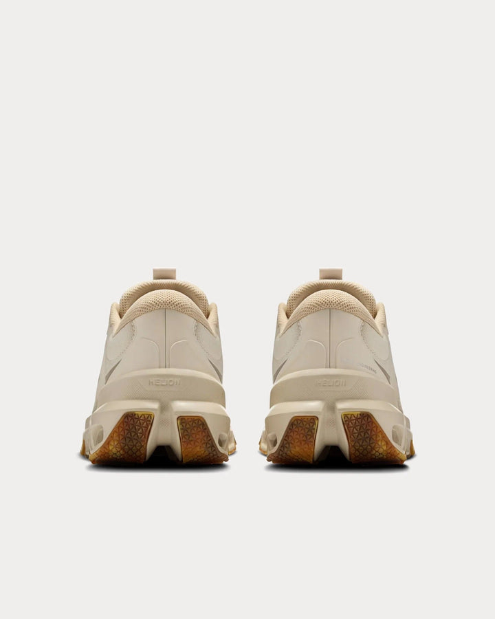 On Running x Loewe Cloudtilt 2.0 – Areia