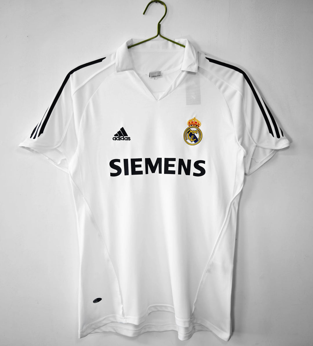 Camisa Retrô Real Madrid 2005/06 Home