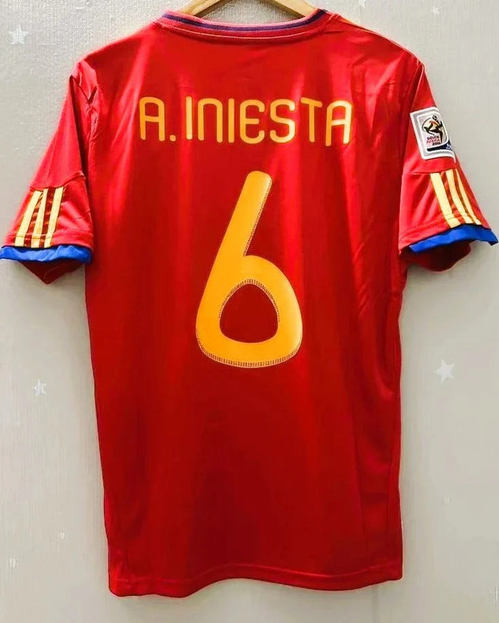 Camisa Retrô Espanha 2010/11 Home - INIESTA #6 (+Patches)
