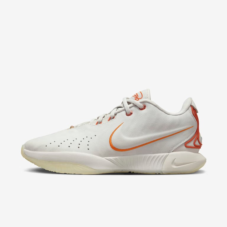 Tênis Nike LeBron XXI - Branco