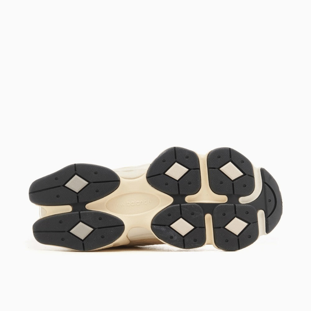 New Balance 9060 – Creme/Sal Marinho