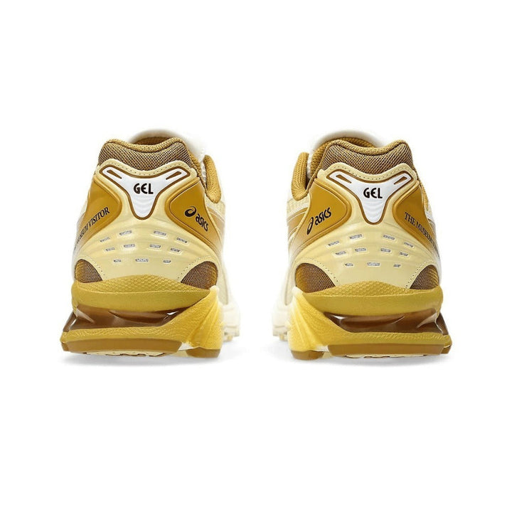 Asics Gel Kayano 14 x Museum Visitor - Branco/Dourado