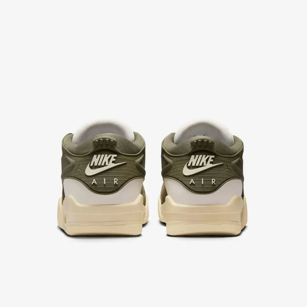 Air Jordan 4 RM - Creme/Verde