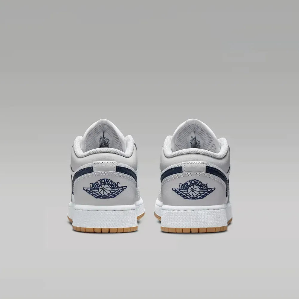 Air Jordan 1 Low GS - Branco/Cinza Neutro/Azul Marinho