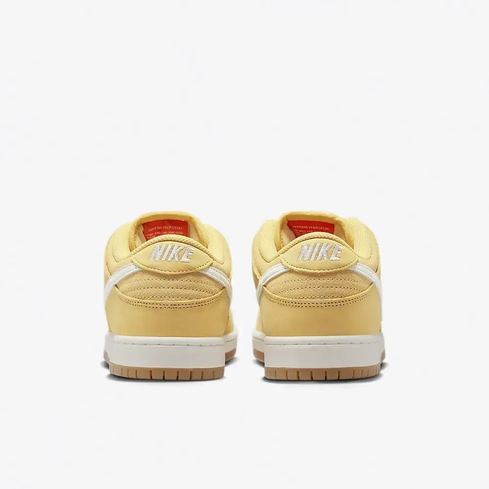 Nike Dunk Low - Amarelo Pastel/Branco