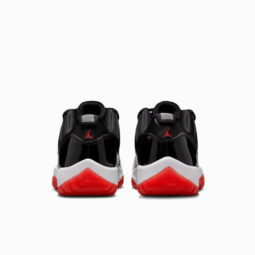 Air Jordan 11 Low - Preto/Vermelho