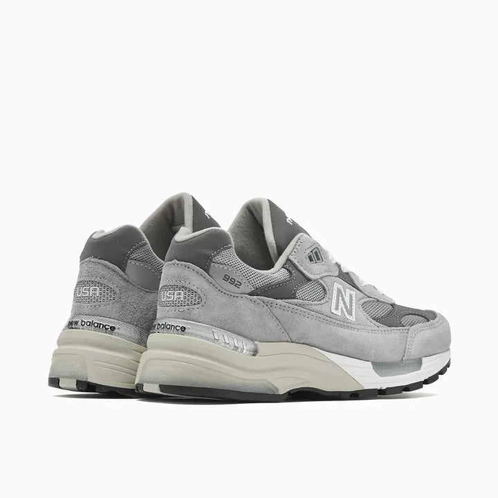 New Balance 992 MiUSA – Cinza/Prata Metálico