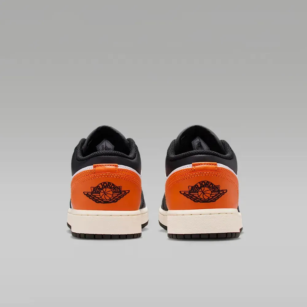 Air Jordan 1 Low GS - Laranja/Preto