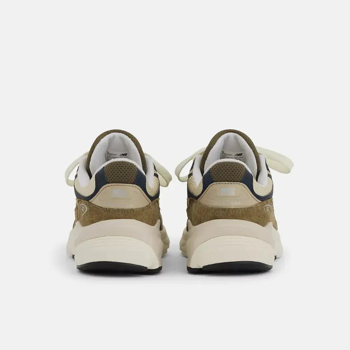 New Balance 990v6 MiUSA – Bege/Creme/Marrom