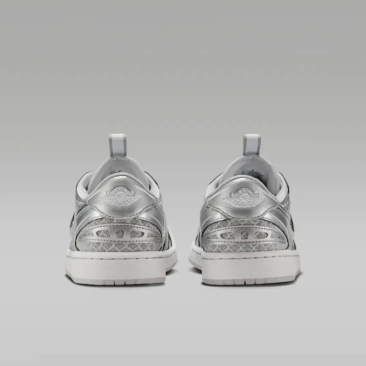 Air Jordan 1 Low - Prata Metálica