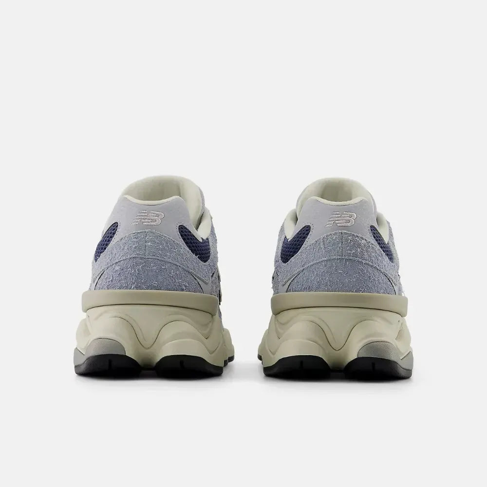 New Balance 9060 - Cinza Ártico Claro