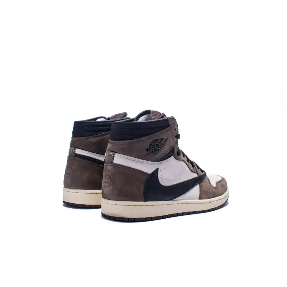 Jordan 1 Retro High Travis Scott Marrom Mocha