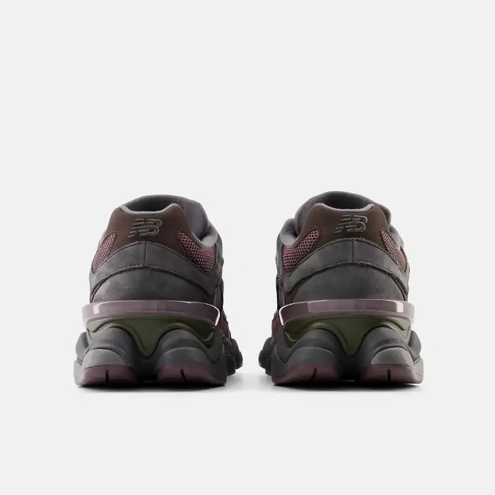 New Balance 9060 – Vinho/Cinza Escuro
