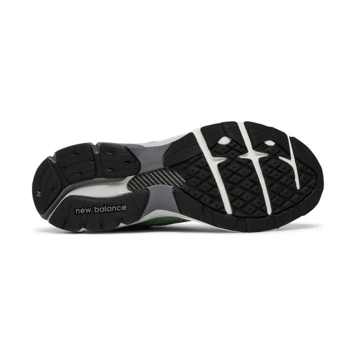 Stray Rats x New Balance 990v3 - Verde/Cinza