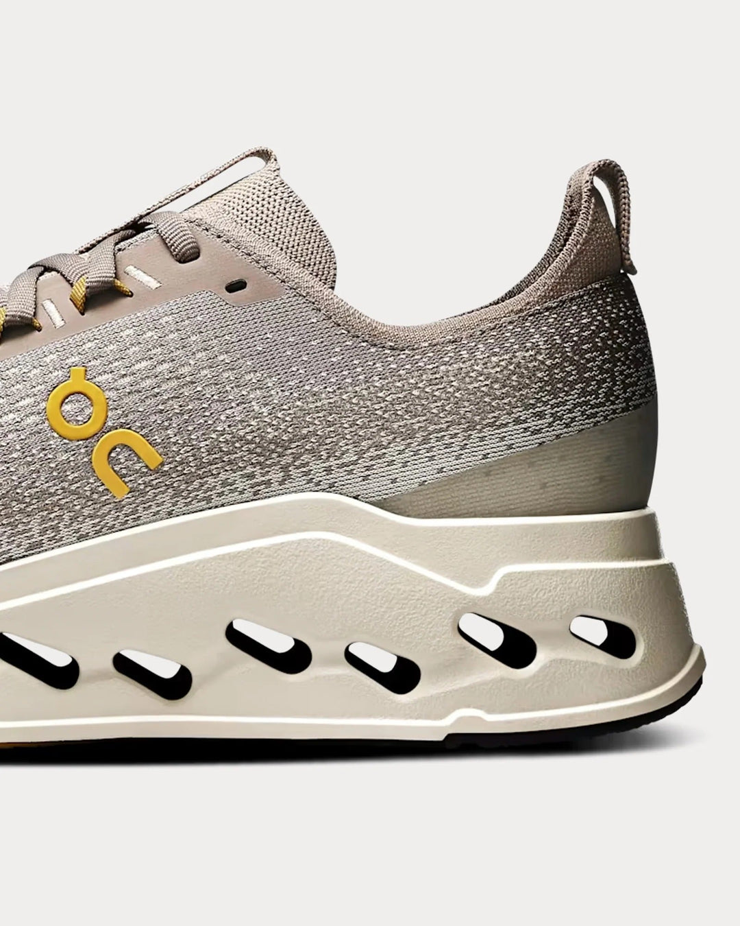 On Running Cloudsurfer Max – Cinza/Pelicano