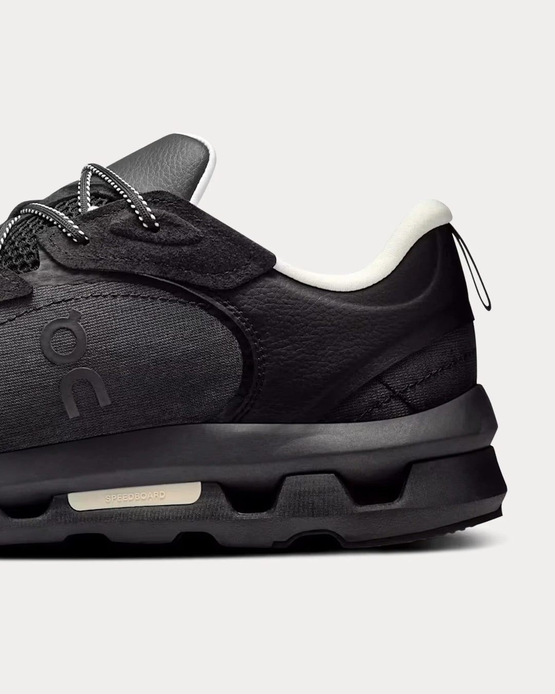 On Running Cloudzone Moon – Preto/Orvalho