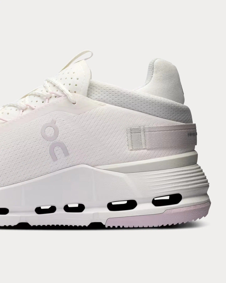 On Running Cloudnova 2 – Branco/Orquídea
