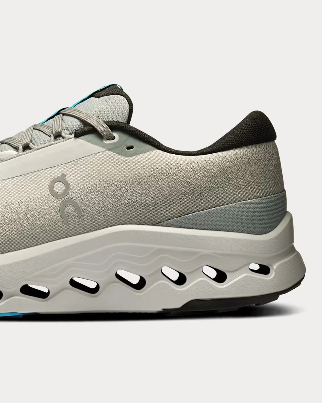 On Running Cloudsurfer Trail 2 Waterproof - Branco/Azul