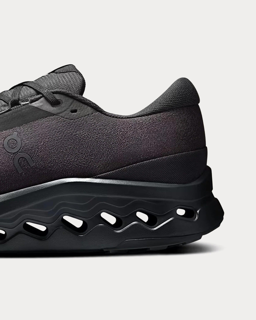 On Running Cloudsurfer Trail 2 Waterproof – Preto