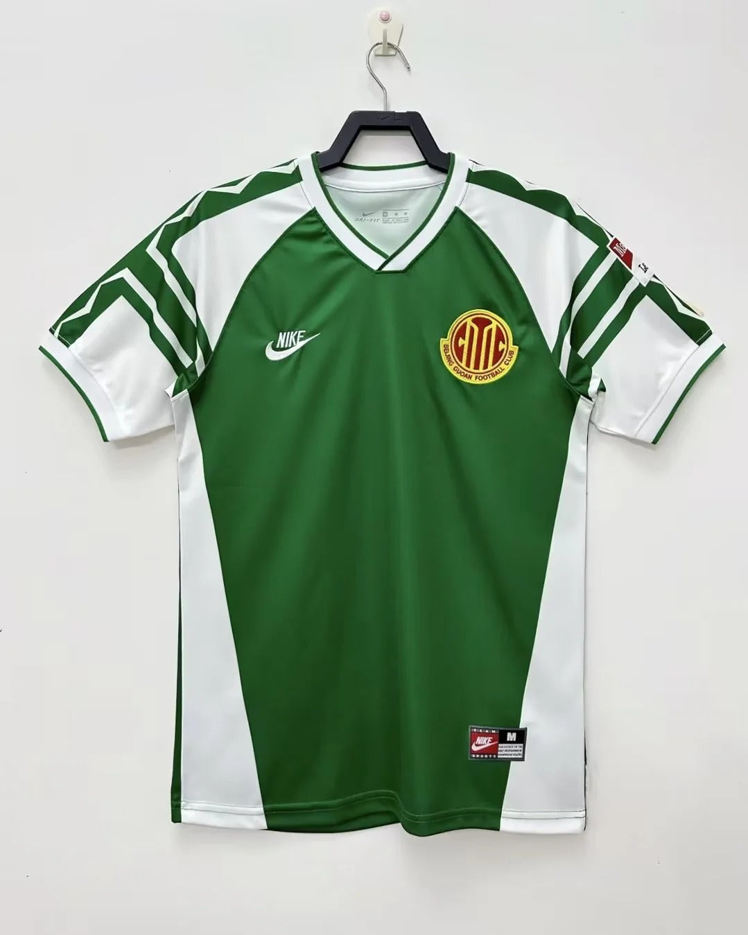Camisa Retrô Beijing Guoan 1995 Home (+Patches)