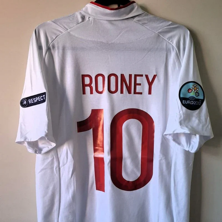 Camisa Retrô Inglaterra 2012/13 Home - ROONEY #10 (+Patches)