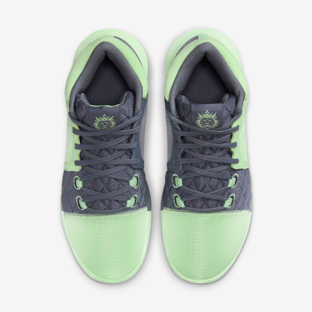 Tênis Nike LeBron Witness 8 - Verde Neon
