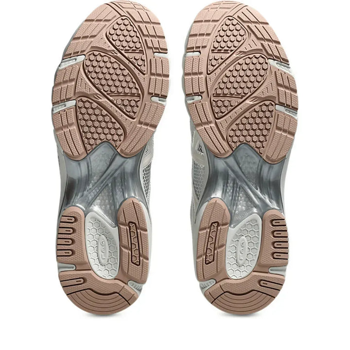 Asics Gel DS Trainer 14 - Bege Escuro/Prata