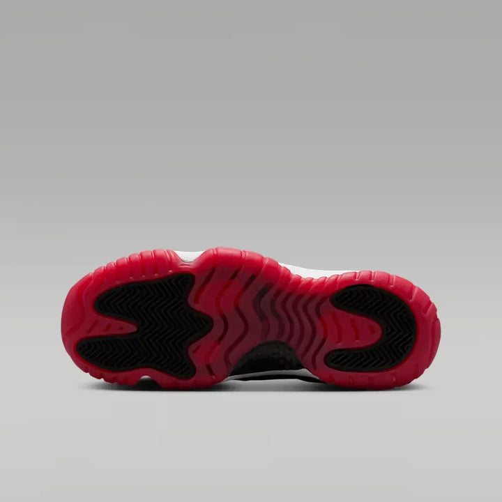 Air Jordan 11 Low GS - Preto/Vermelho