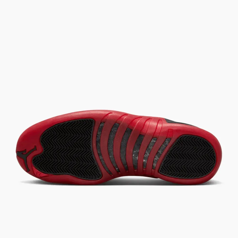Air Jordan 12 Retro - Preto/Vermelho