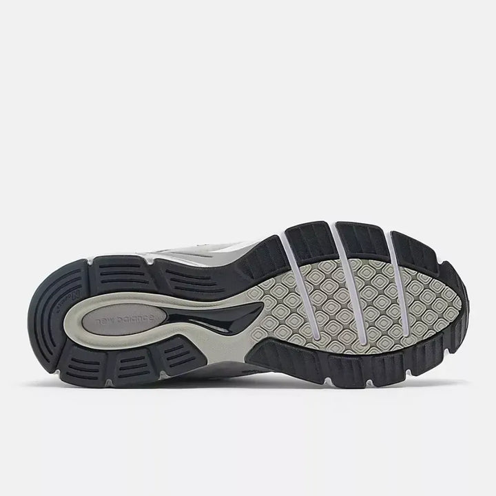 New Balance 990v4 – Cinza/Branco